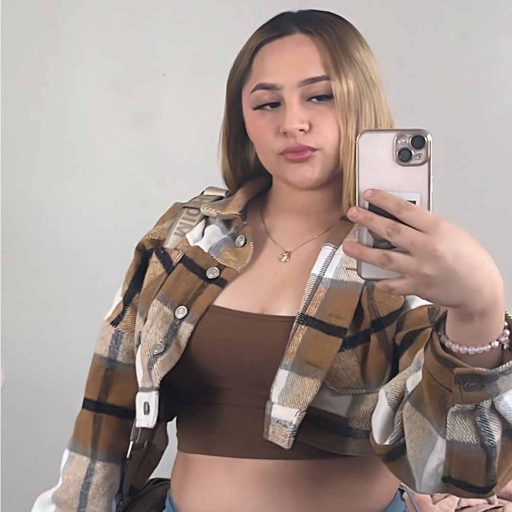 Meet your Posher, Paulina